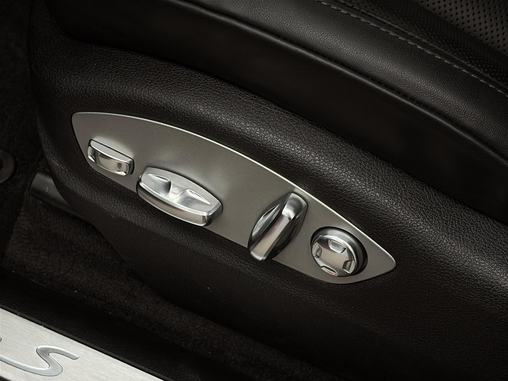 2024 Porsche Macan S V6 Premium Package Plus in Laval, Quebec - 28 - w1024h768px
