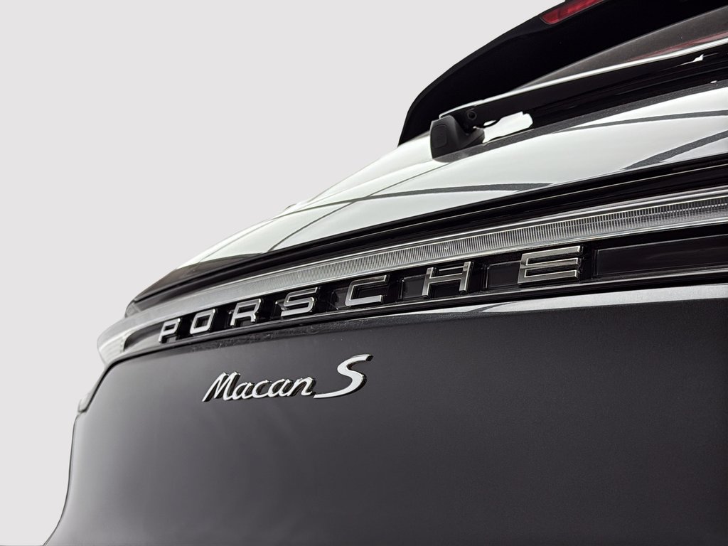 2024 Porsche Macan S V6 Premium Package Plus in Laval, Quebec - 9 - w1024h768px