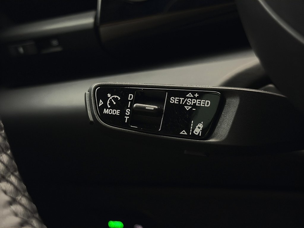 Porsche Macan Electric 4 BOSE® 2024 à Laval, Québec - 30 - w1024h768px