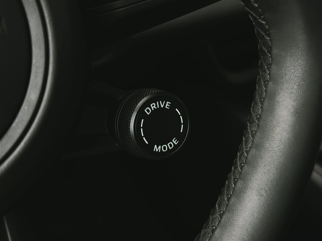 Porsche Macan Electric 4 BOSE® 2024 à Laval, Québec - 31 - w1024h768px