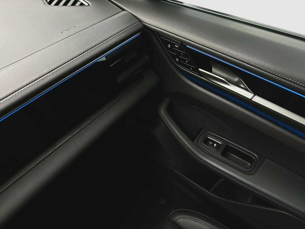 Porsche Macan Electric 4 BOSE® 2024 à Laval, Québec - 34 - w1024h768px