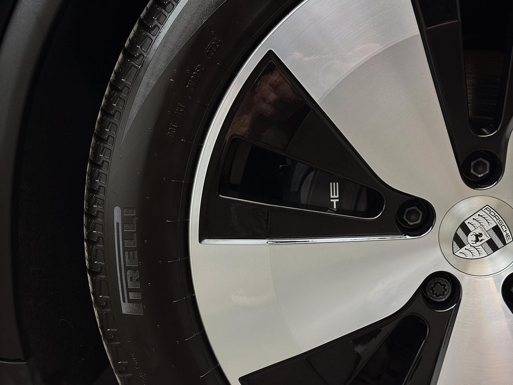Porsche Macan Electric 4 BOSE® 2024 à Laval, Québec - 10 - w1024h768px