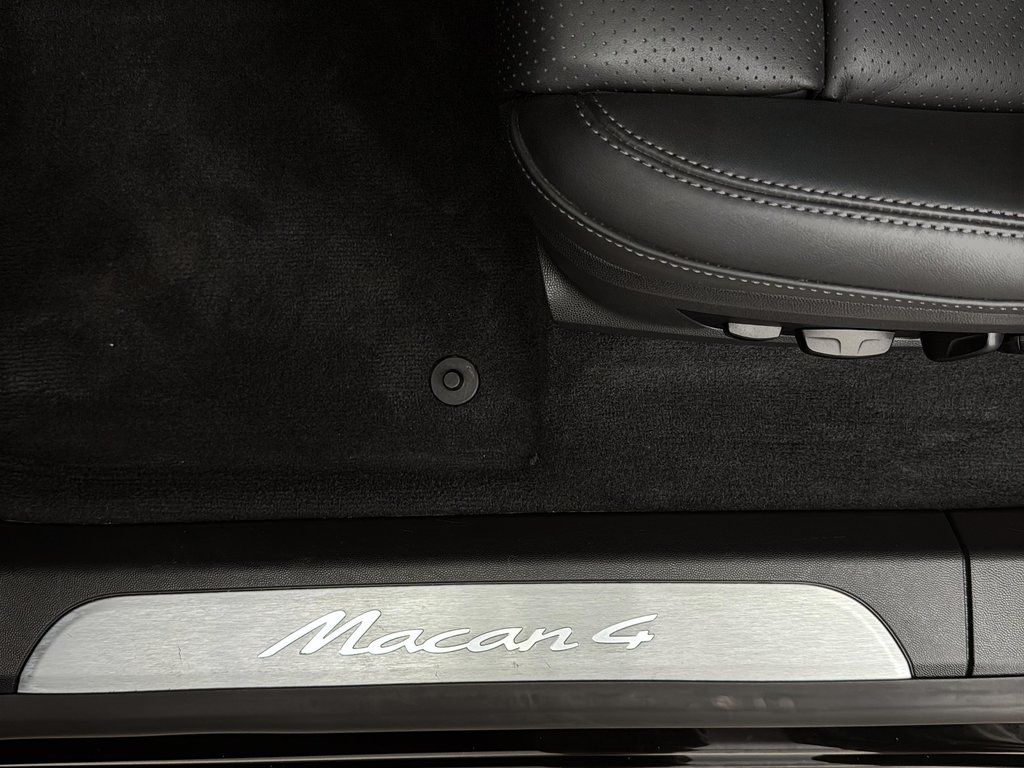 Porsche Macan Electric 4 BOSE® 2024 à Laval, Québec - 26 - w1024h768px