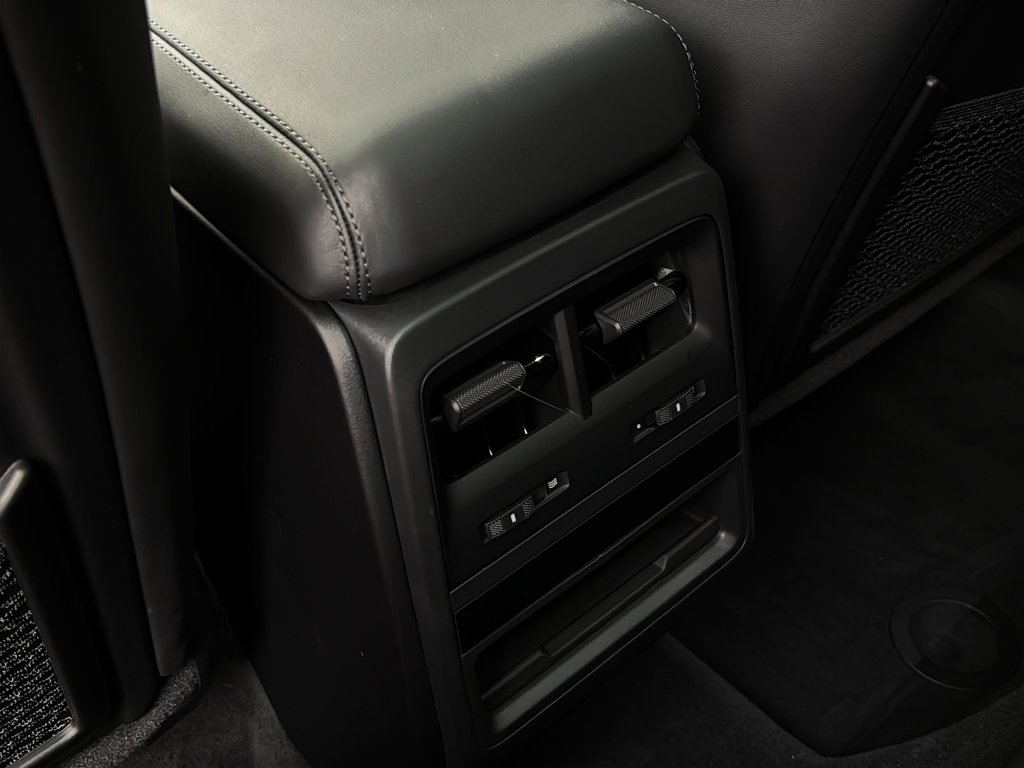 Porsche Macan Electric 4 BOSE® 2024 à Laval, Québec - 35 - w1024h768px