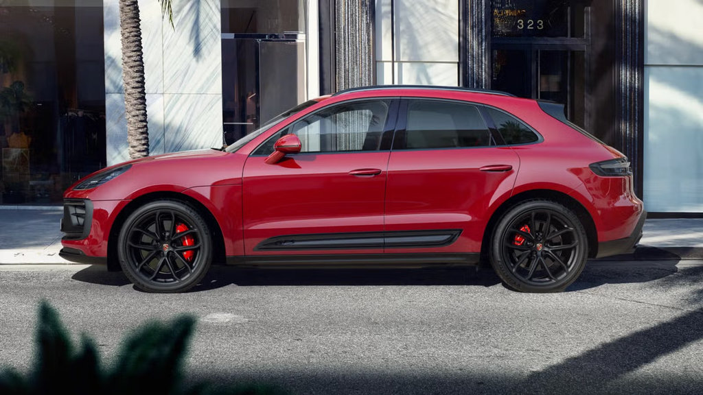 Porsche Macan GTS  GTS Sport Package 2024 à Laval, Québec - 2 - w1024h768px