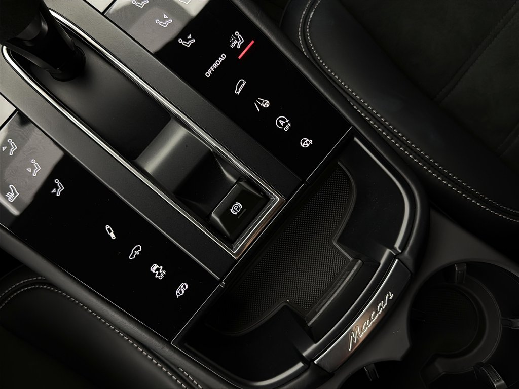 Porsche Macan GTS w/GTS Interior option $5,470 2024 à Laval, Québec - 30 - w1024h768px