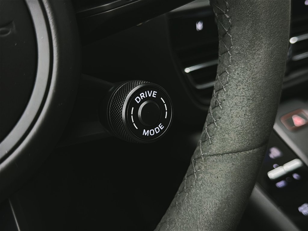 Porsche Macan GTS w/GTS Interior option $5,470 2024 à Laval, Québec - 28 - w1024h768px