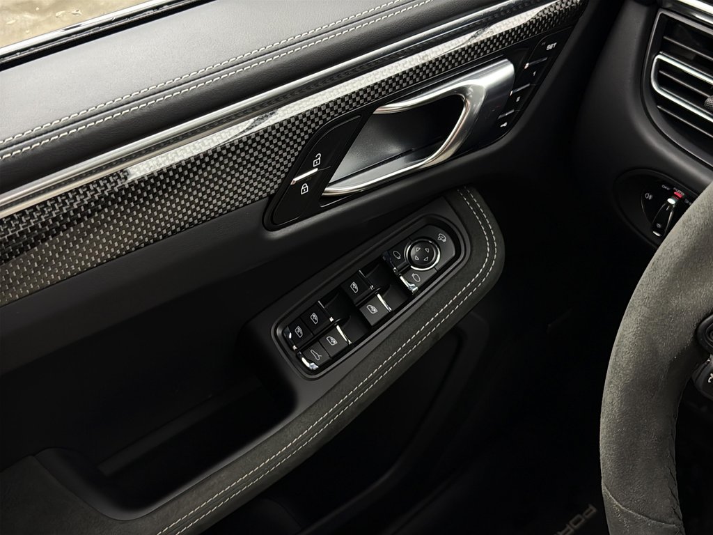 Porsche Macan GTS w/GTS Interior option $5,470 2024 à Laval, Québec - 23 - w1024h768px