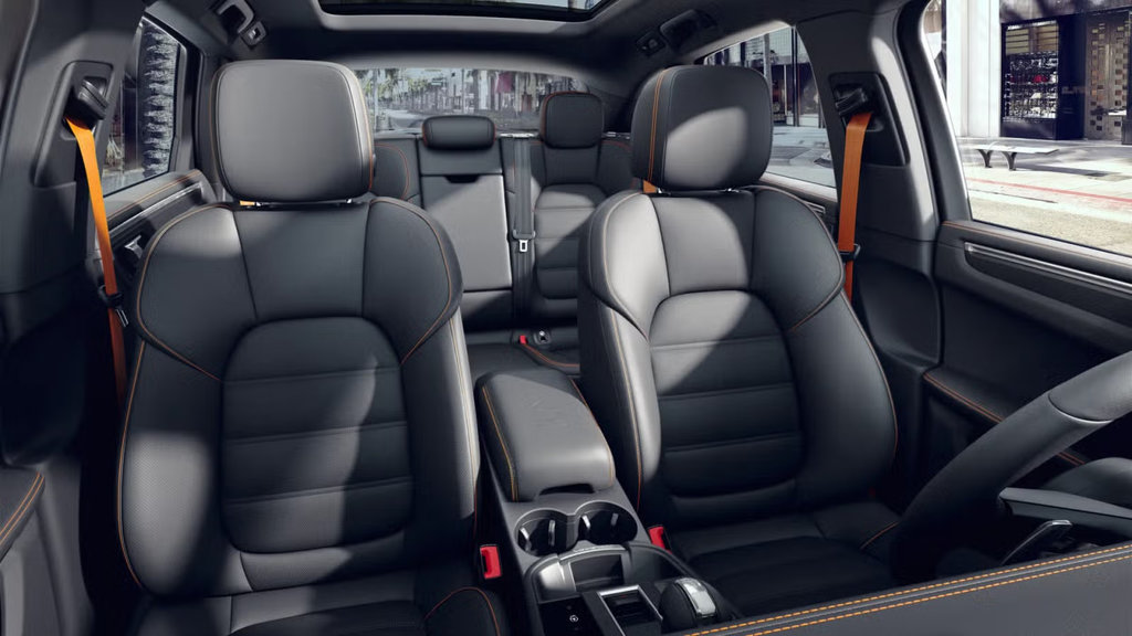 Porsche Macan Premium Package Plus 2024 à Laval, Québec - 6 - w1024h768px