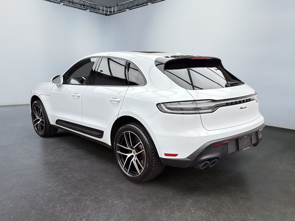 Porsche Macan Premium Package Plus 2024 à Laval, Québec - 3 - w1024h768px