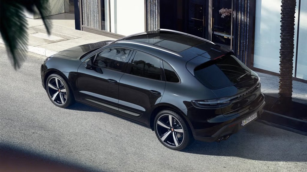 Porsche Macan Premium Package Plus 2024 à Laval, Québec - 4 - w1024h768px