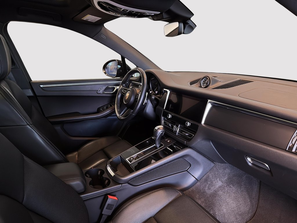 2024 Porsche Macan Premium Package Plus in Laval, Quebec - 22 - w1024h768px