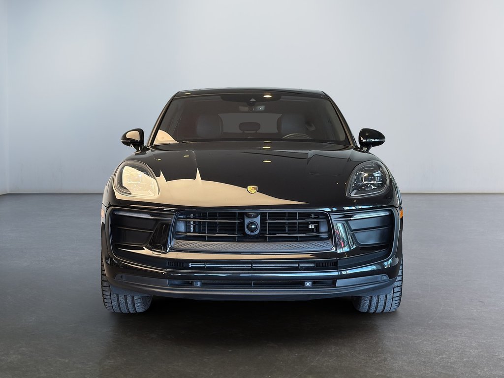 2024 Porsche Macan Premium Package Plus in Laval, Quebec - 6 - w1024h768px
