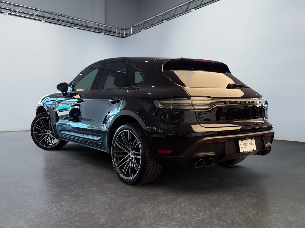 2024 Porsche Macan Premium Package Plus in Laval, Quebec - 3 - w1024h768px