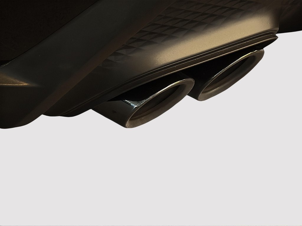 2024 Porsche Macan Premium Package Plus in Laval, Quebec - 13 - w1024h768px