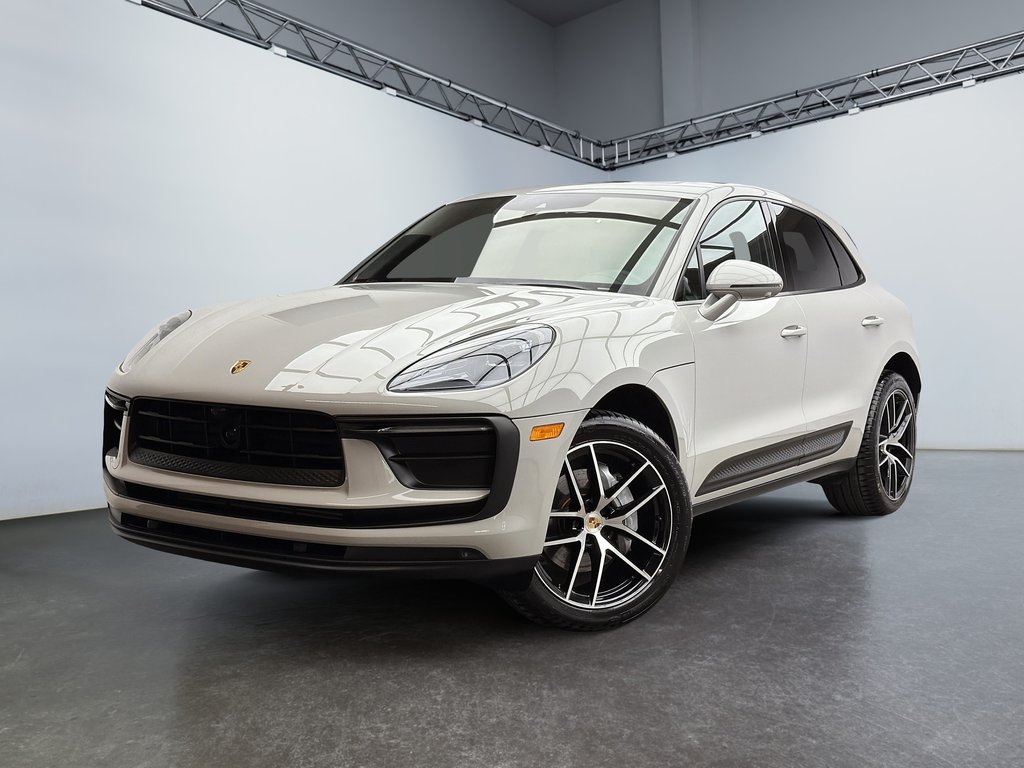 2024 Porsche Macan Premium Package Plus in Laval, Quebec - 1 - w1024h768px