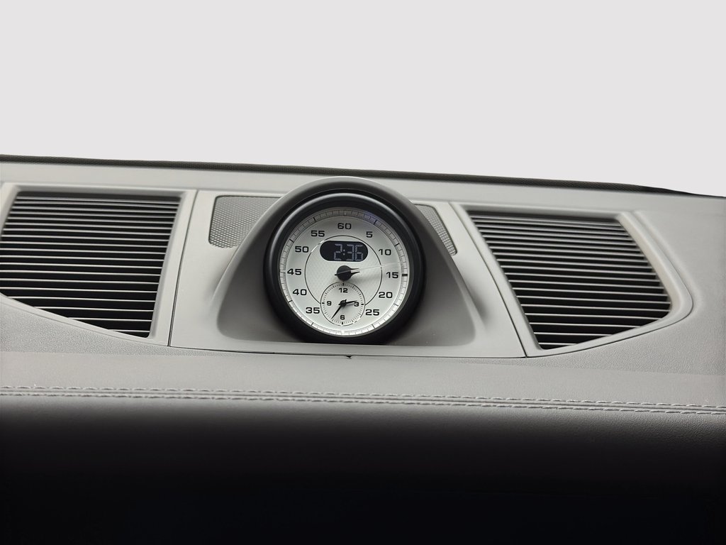 2024 Porsche Macan Premium Package Plus in Laval, Quebec - 20 - w1024h768px