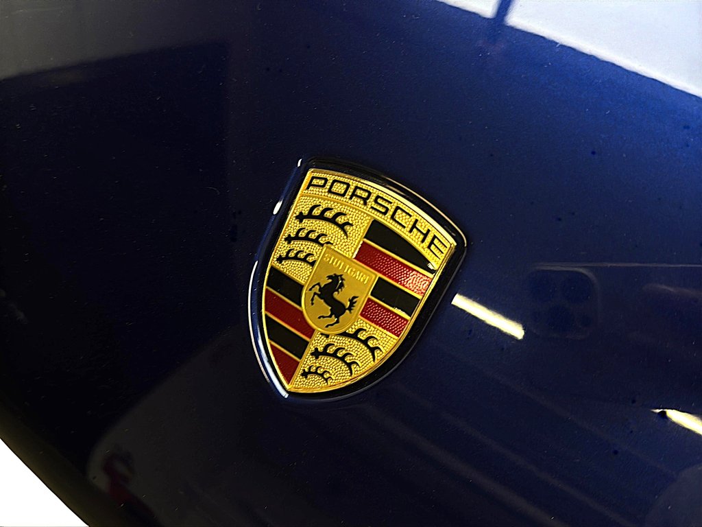 Porsche Macan Premium Package Plus 2024 à Laval, Québec - 7 - w1024h768px
