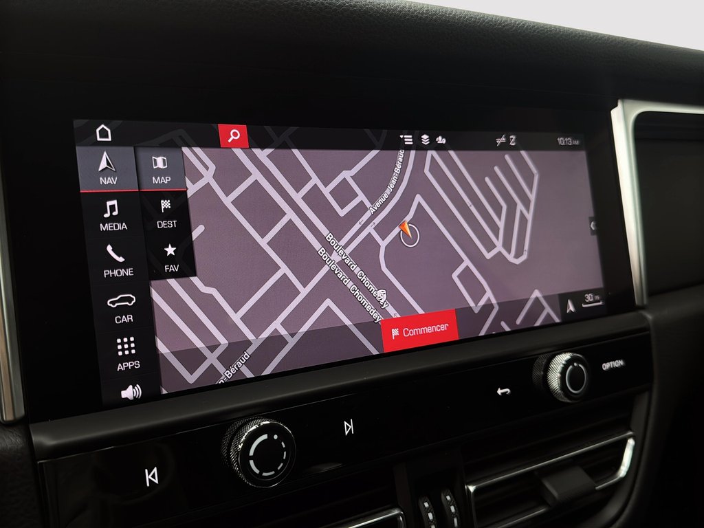 Porsche Macan Premium Package Plus 2024 à Laval, Québec - 24 - w1024h768px