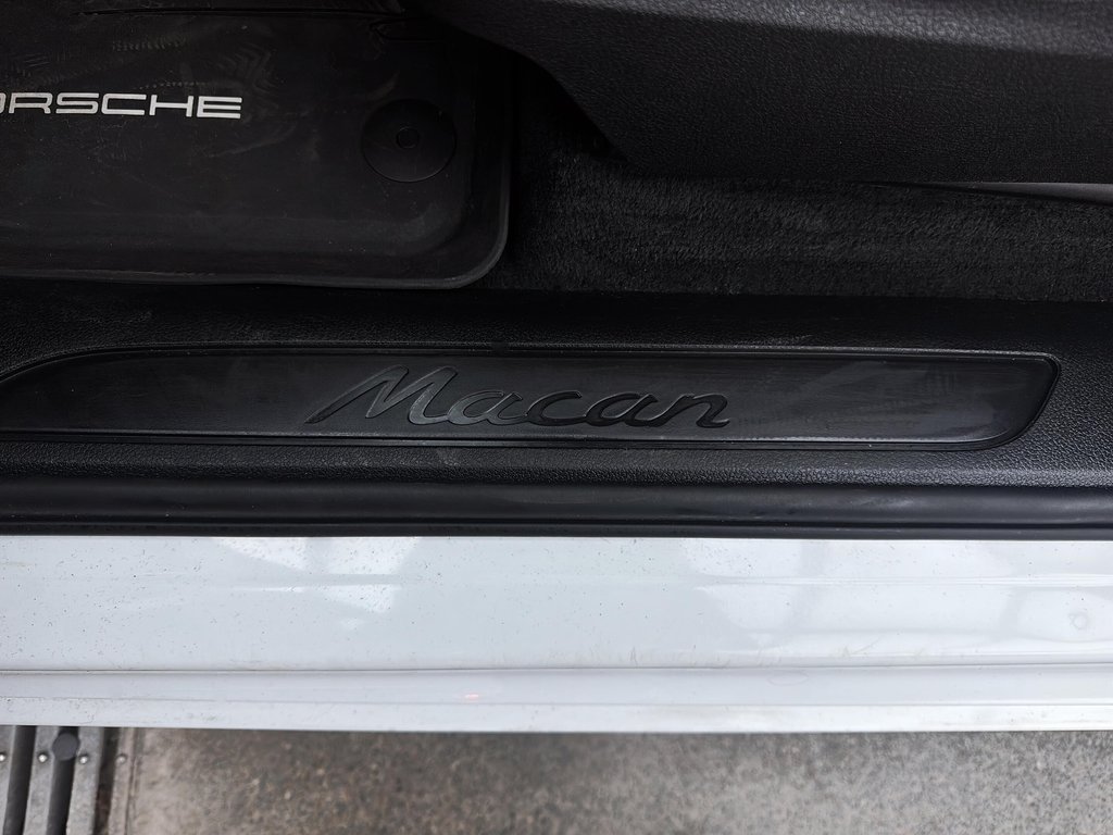 Porsche Macan 21 RS Spyder 2024 à Laval, Québec - 32 - w1024h768px