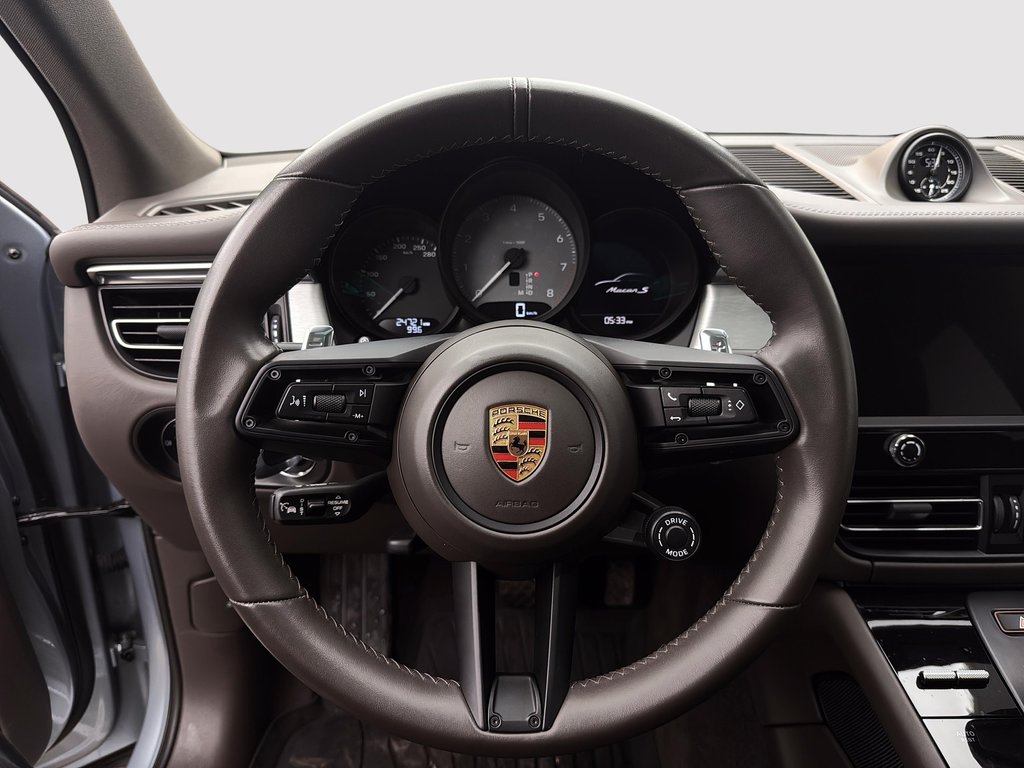 2024 Porsche Macan S V6 Premium Package Plus in Laval, Quebec - 16 - w1024h768px
