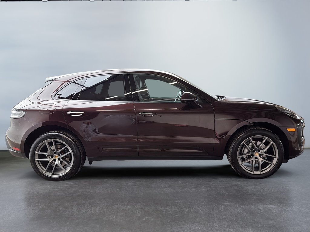 2024 Porsche Macan Premium Package Plus in Laval, Quebec - 4 - w1024h768px