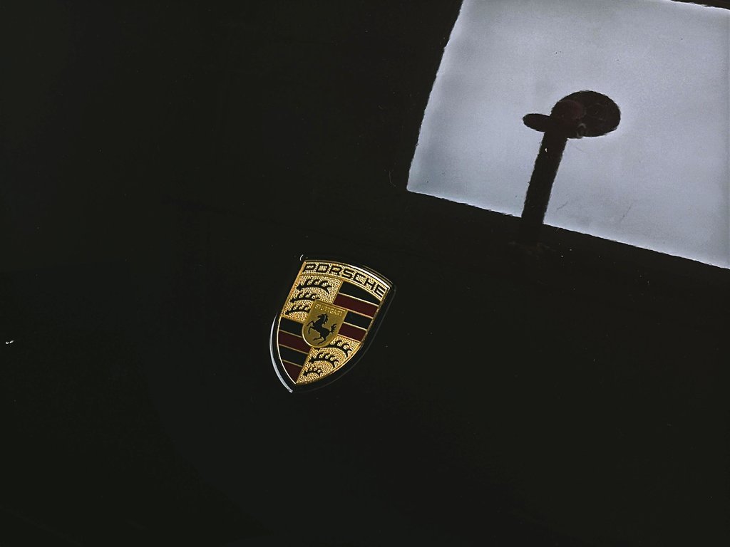 2024 Porsche Macan Premium Package Plus in Laval, Quebec - 7 - w1024h768px