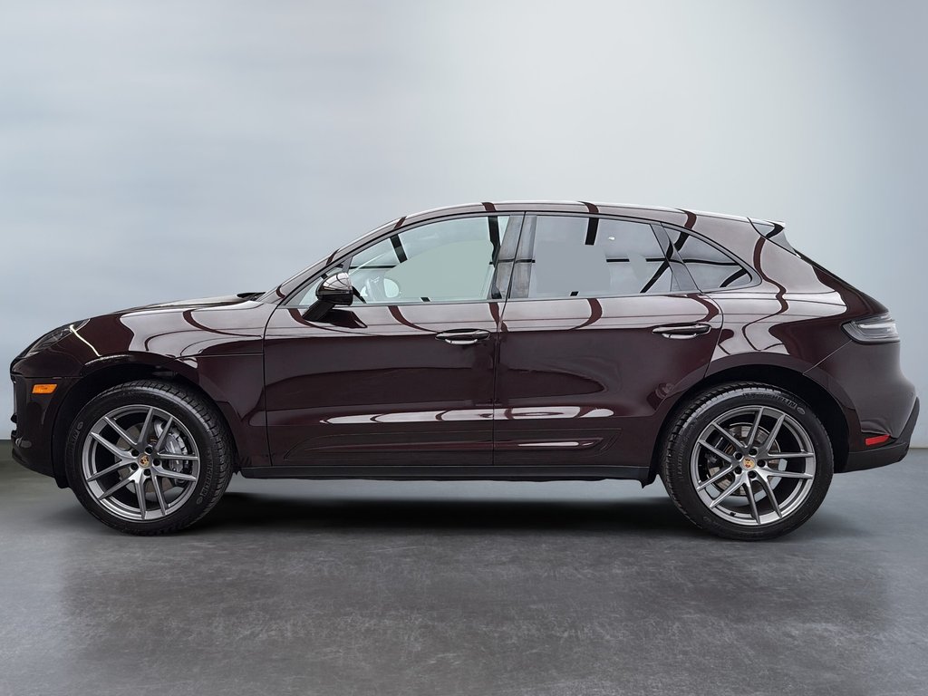 2024 Porsche Macan Premium Package Plus in Laval, Quebec - 2 - w1024h768px