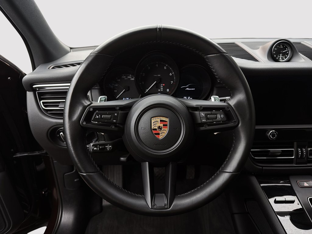 Porsche Macan Premium Package Plus 2024 à Laval, Québec - 19 - w1024h768px