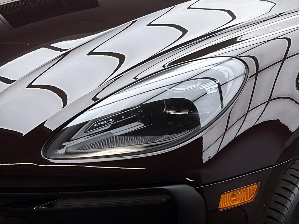 Porsche Macan Premium Package Plus 2024 à Laval, Québec - 9 - w1024h768px