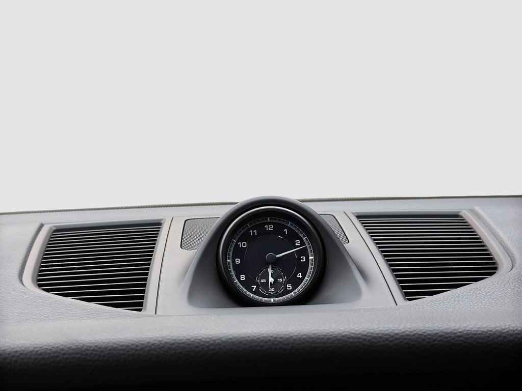 Porsche Macan Premium Package Plus 2024 à Laval, Québec - 20 - w1024h768px