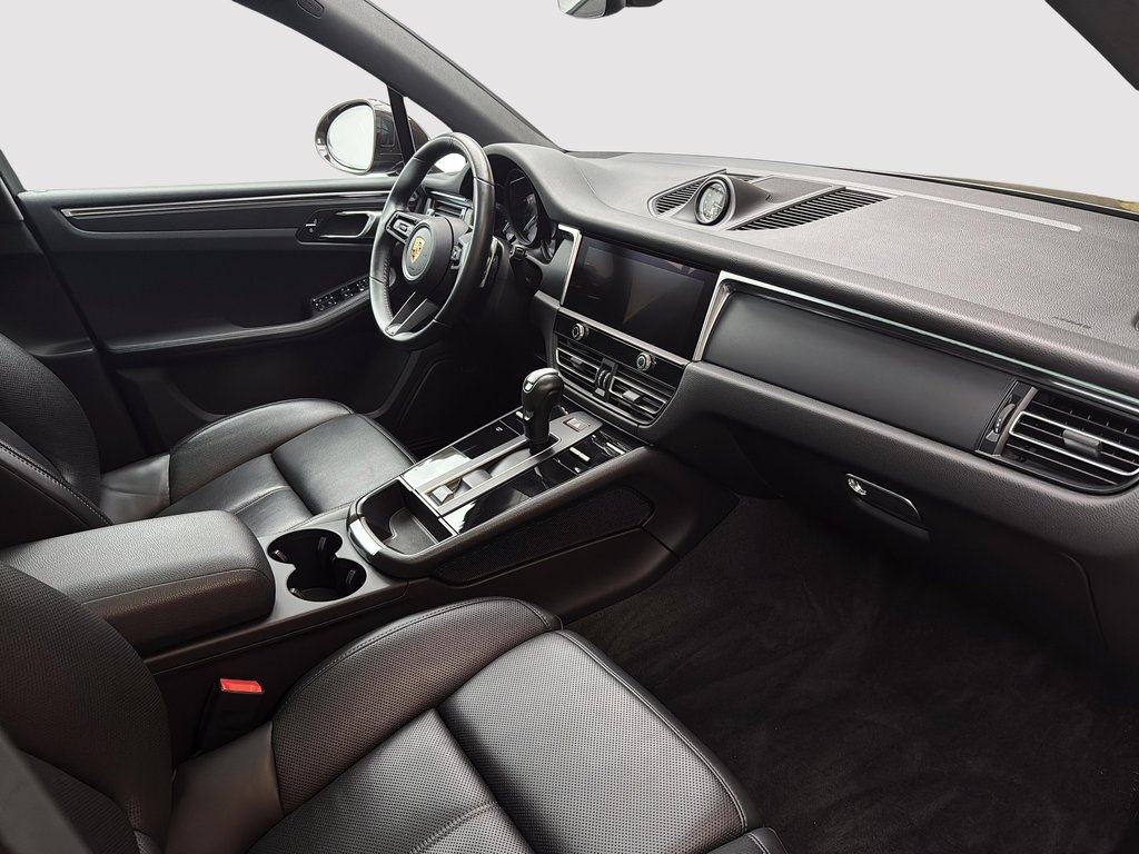 Porsche Macan Premium Package Plus 2024 à Laval, Québec - 26 - w1024h768px
