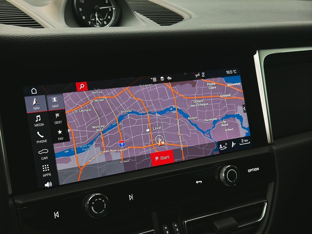 Porsche Macan Premium Package Plus 2024 à Laval, Québec - 13 - w1024h768px