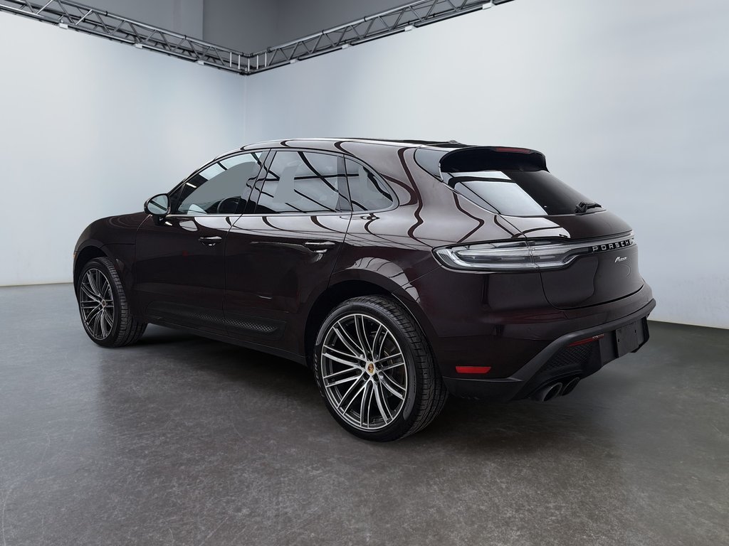 Porsche Macan Premium Package Plus 2024 à Laval, Québec - 3 - w1024h768px