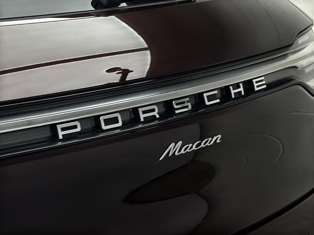 Porsche Macan Premium Package Plus 2024 à Laval, Québec - 8 - w1024h768px