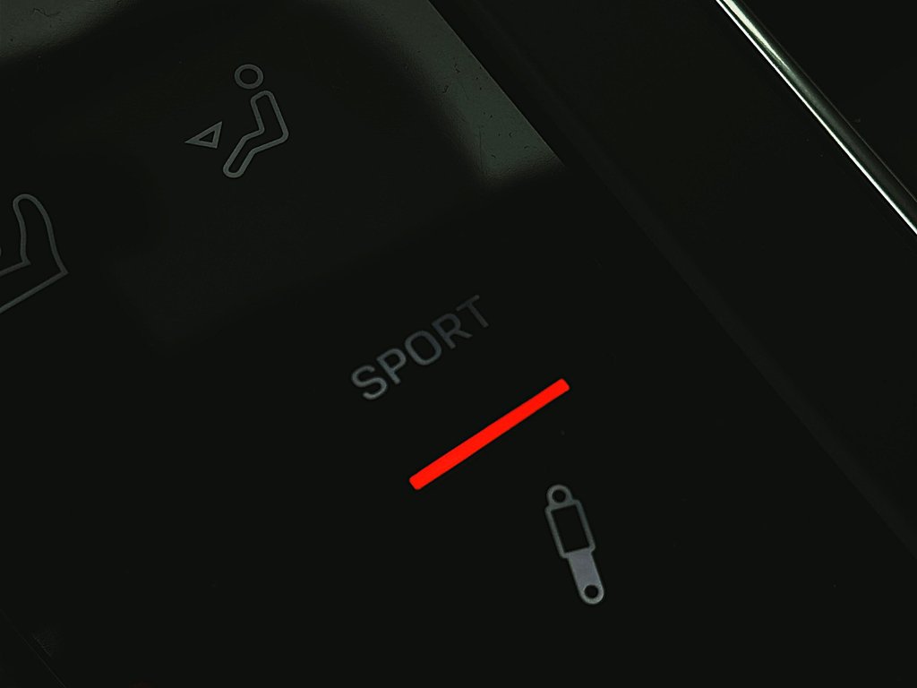 2024 Porsche Macan S Premium Package Plus in Laval, Quebec - 22 - w1024h768px