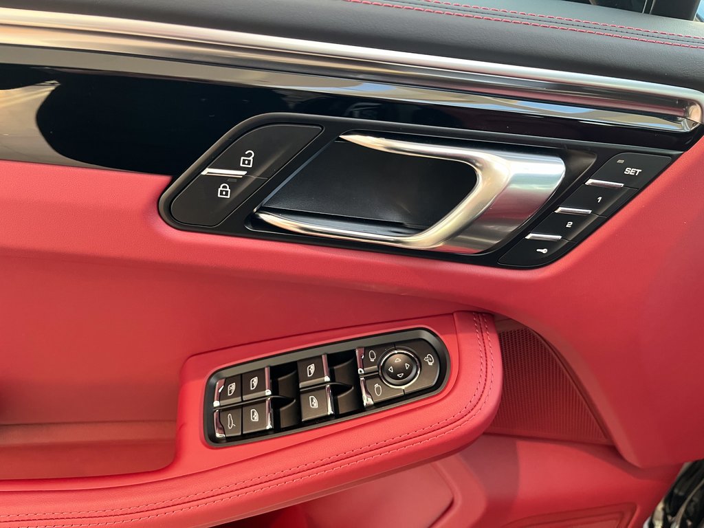 Porsche Macan S AWD 2024 à Laval, Québec - 25 - w1024h768px