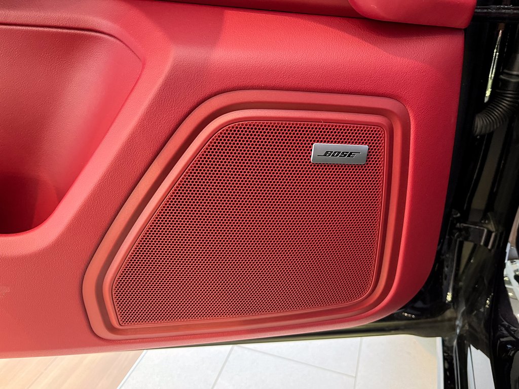 Porsche Macan S AWD 2024 à Laval, Québec - 27 - w1024h768px