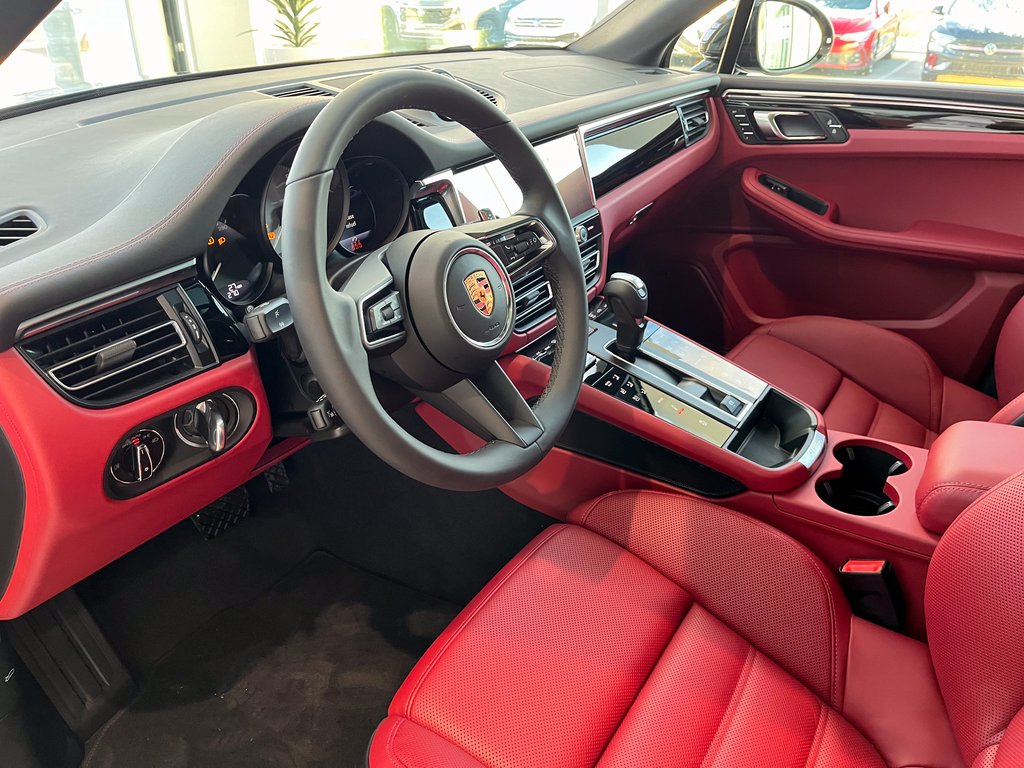 Porsche Macan S AWD 2024 à Laval, Québec - 21 - w1024h768px