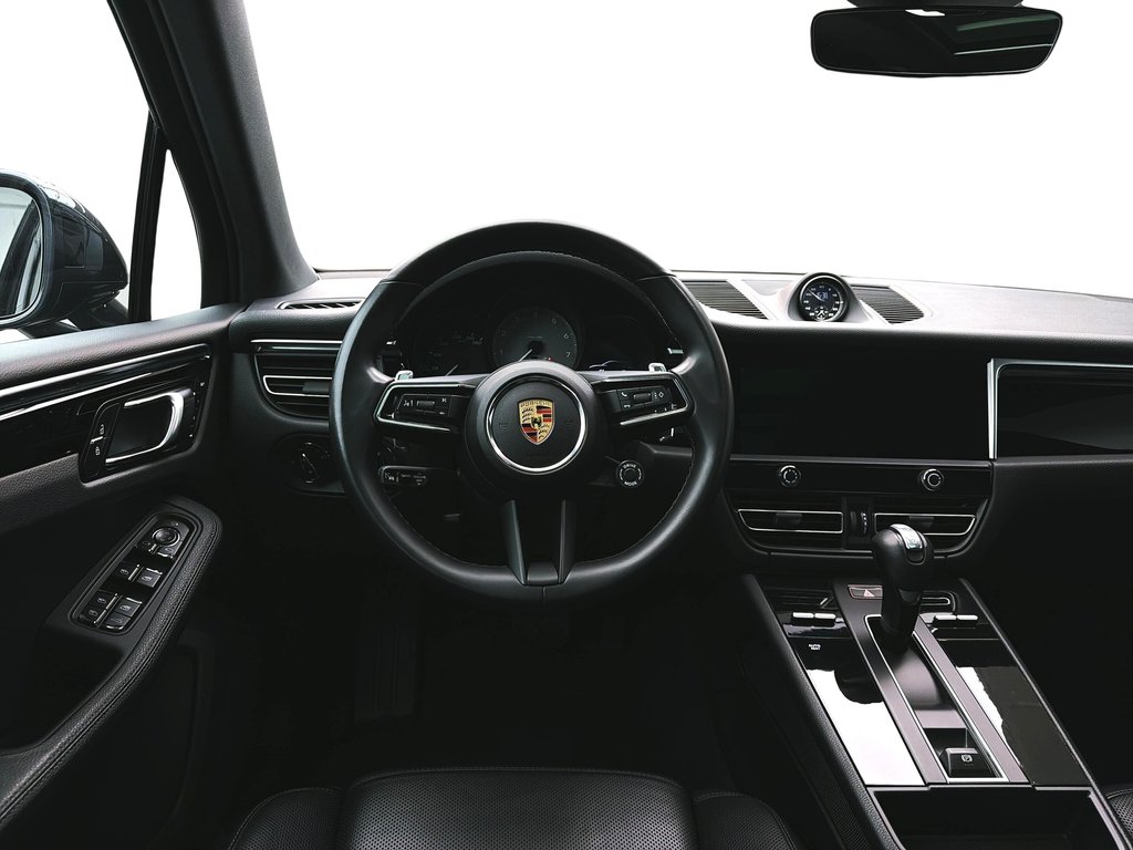 2024 Porsche Macan S Premium Package Plus in Laval, Quebec - 15 - w1024h768px