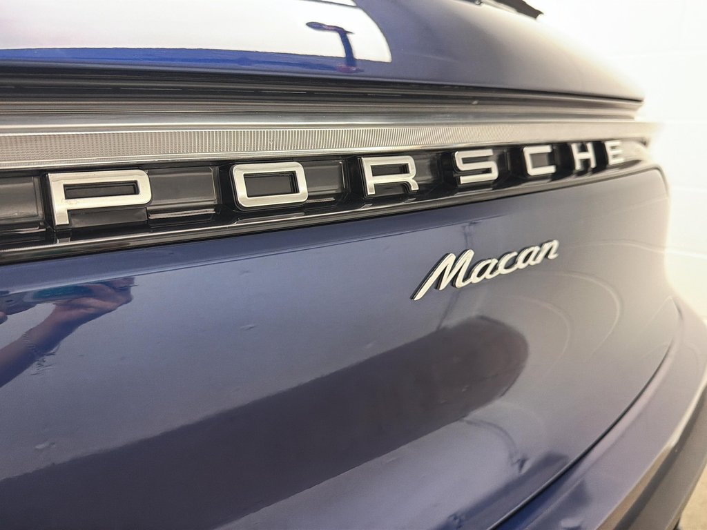 Porsche Macan Premium Package Plus 2024 à Laval, Québec - 7 - w1024h768px
