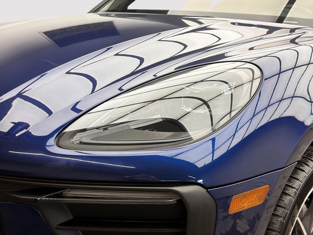 Porsche Macan Premium Package Plus 2024 à Laval, Québec - 8 - w1024h768px