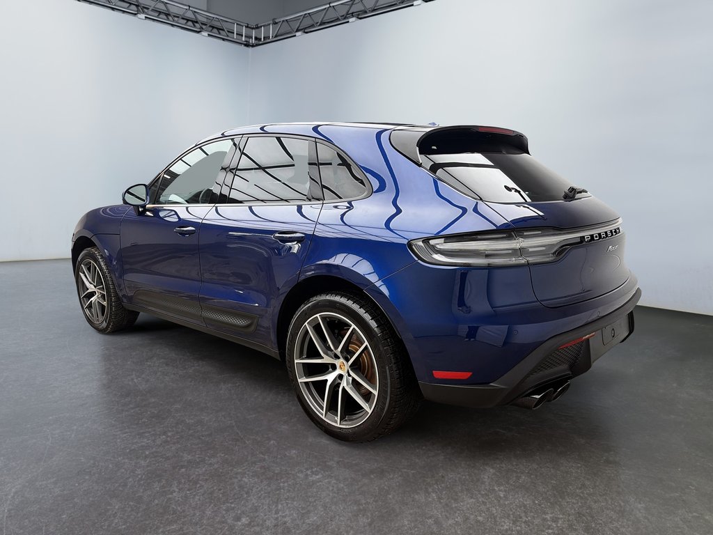 Porsche Macan Premium Package Plus 2024 à Laval, Québec - 3 - w1024h768px