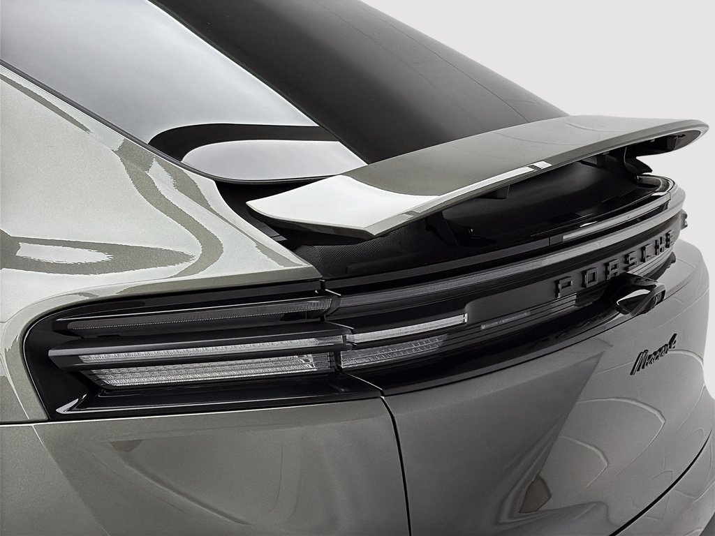 Porsche Macan Electric 4 Premium Package 2024 à Laval, Québec - 9 - w1024h768px