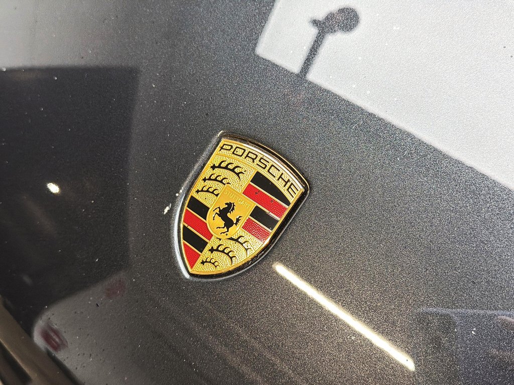 2024 Porsche Macan Premium Package Plus in Laval, Quebec - 6 - w1024h768px