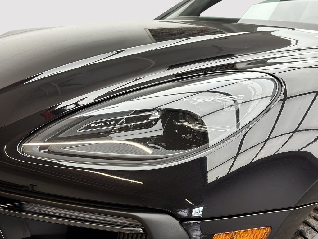 2024 Porsche Macan S AWD in Laval, Quebec - 9 - w1024h768px