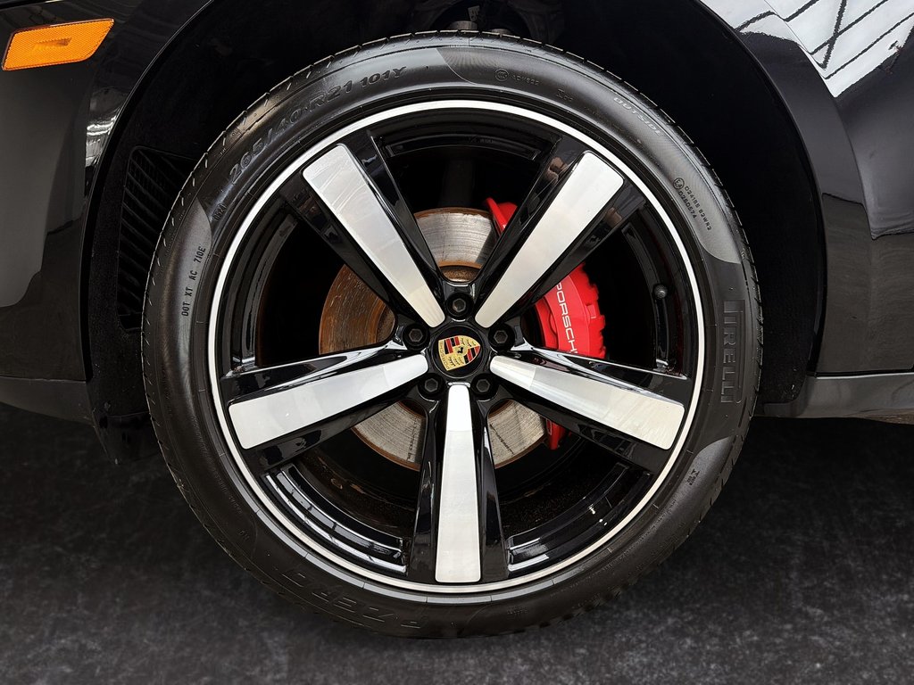 2024 Porsche Macan S AWD in Laval, Quebec - 11 - w1024h768px