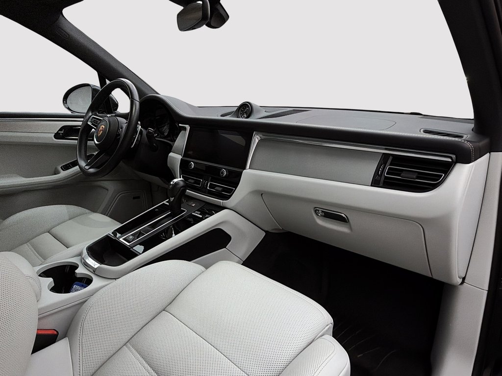 2024 Porsche Macan S AWD in Laval, Quebec - 26 - w1024h768px
