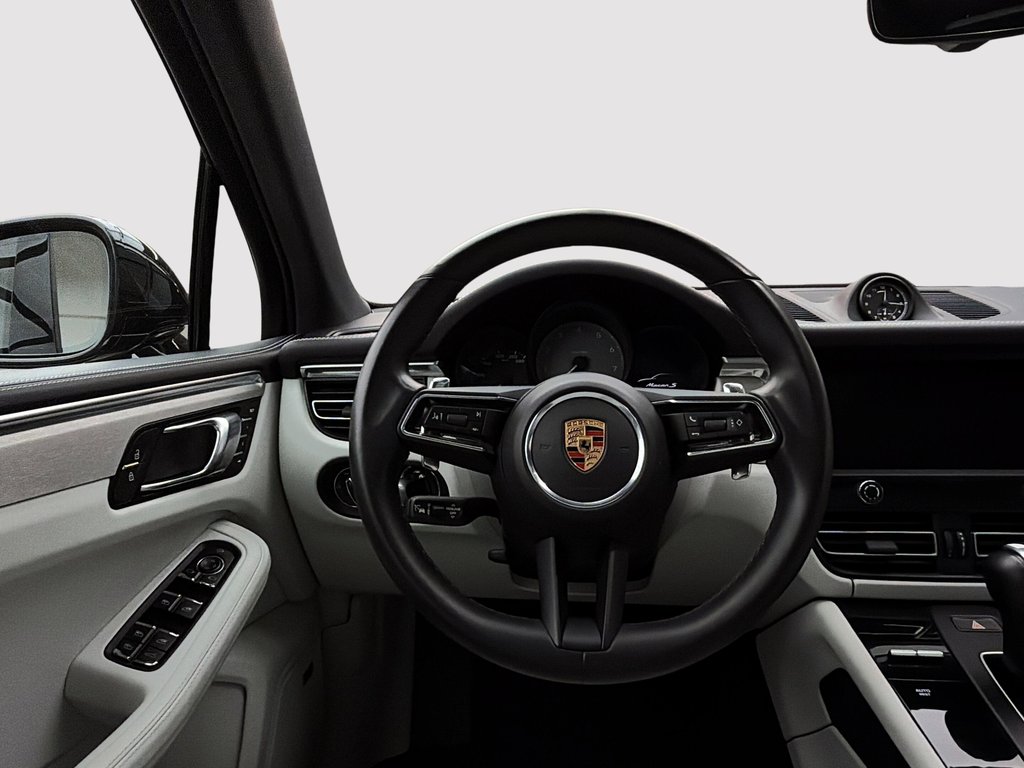 2024 Porsche Macan S AWD in Laval, Quebec - 15 - w1024h768px