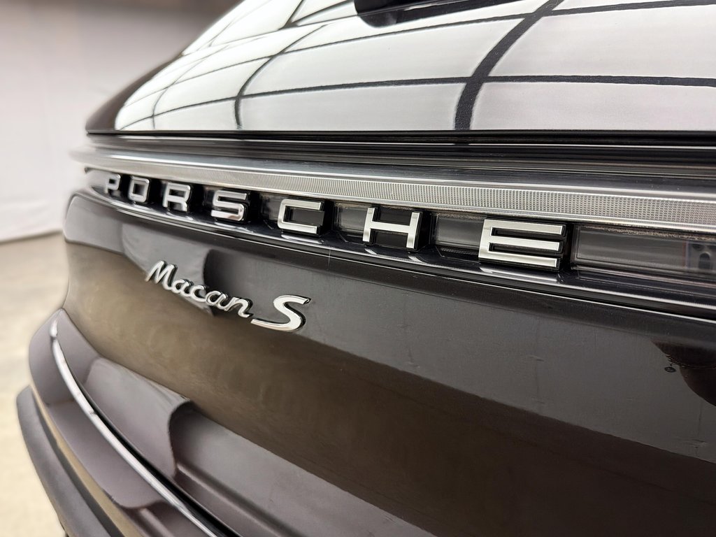 2024 Porsche Macan S AWD in Laval, Quebec - 8 - w1024h768px
